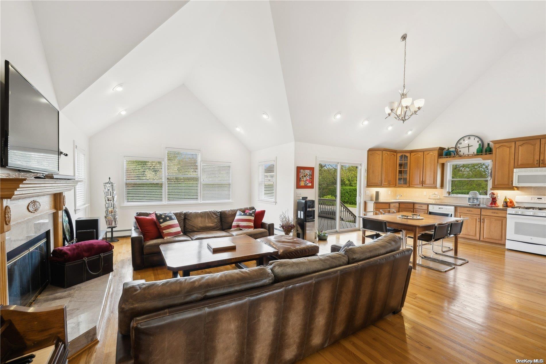 1080 Lands End Road, Orient, NY 11957