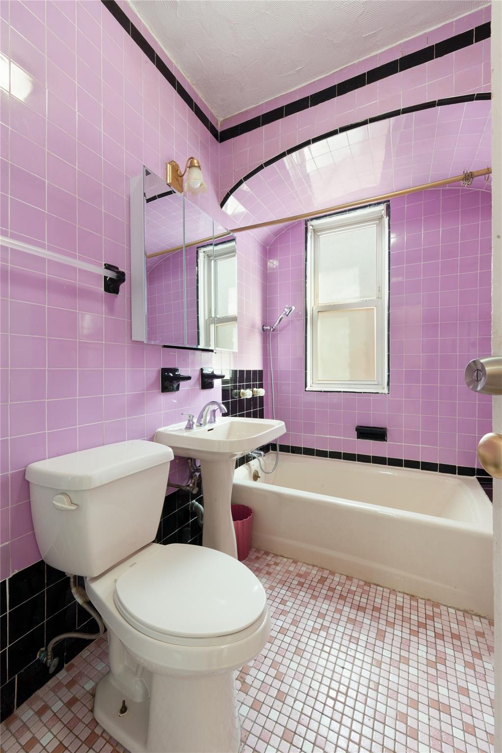 594 E 92nd Street, Brooklyn, NY 11236