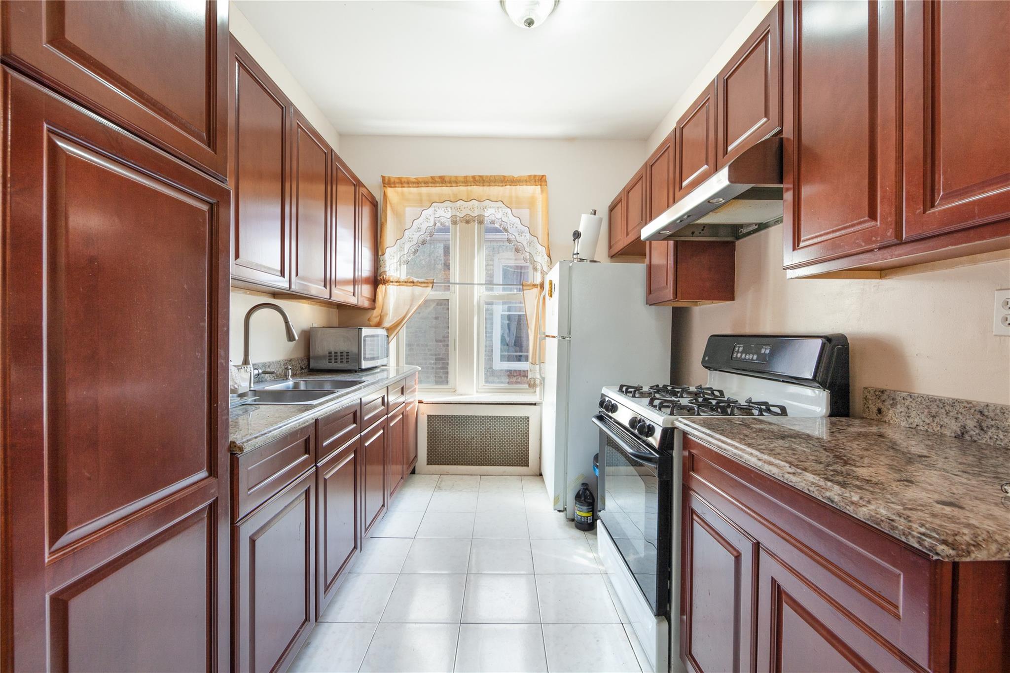 594 E 92nd Street, Brooklyn, NY 11236