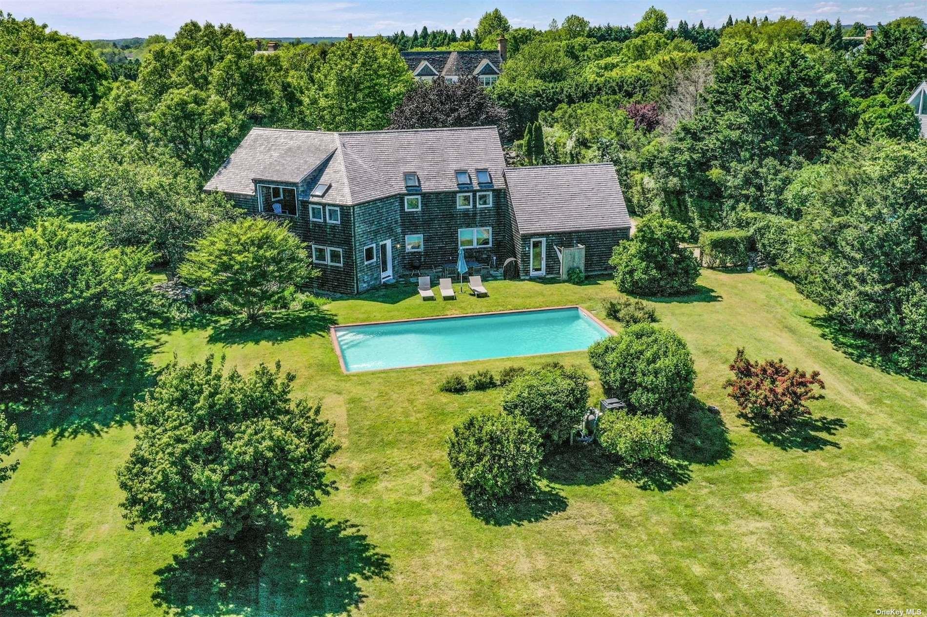 701 Halsey Lane, Bridgehampton, NY 11932