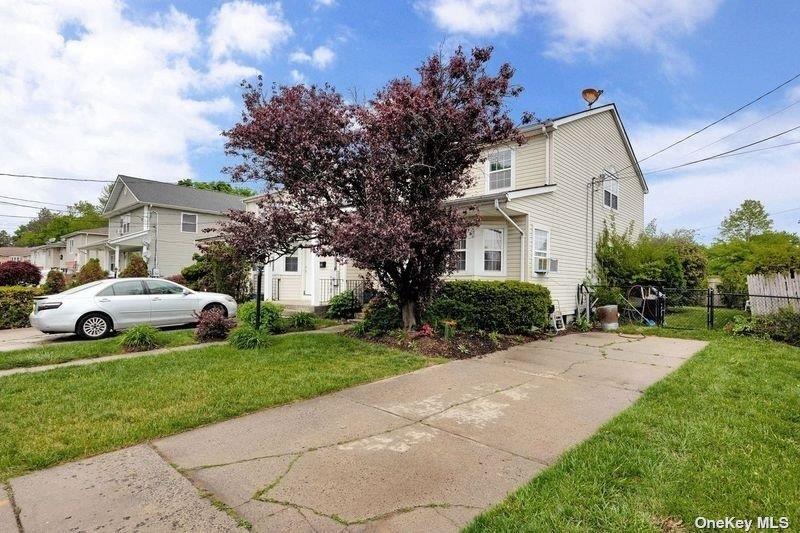 216 Swalm Street # A, Westbury, NY 11590