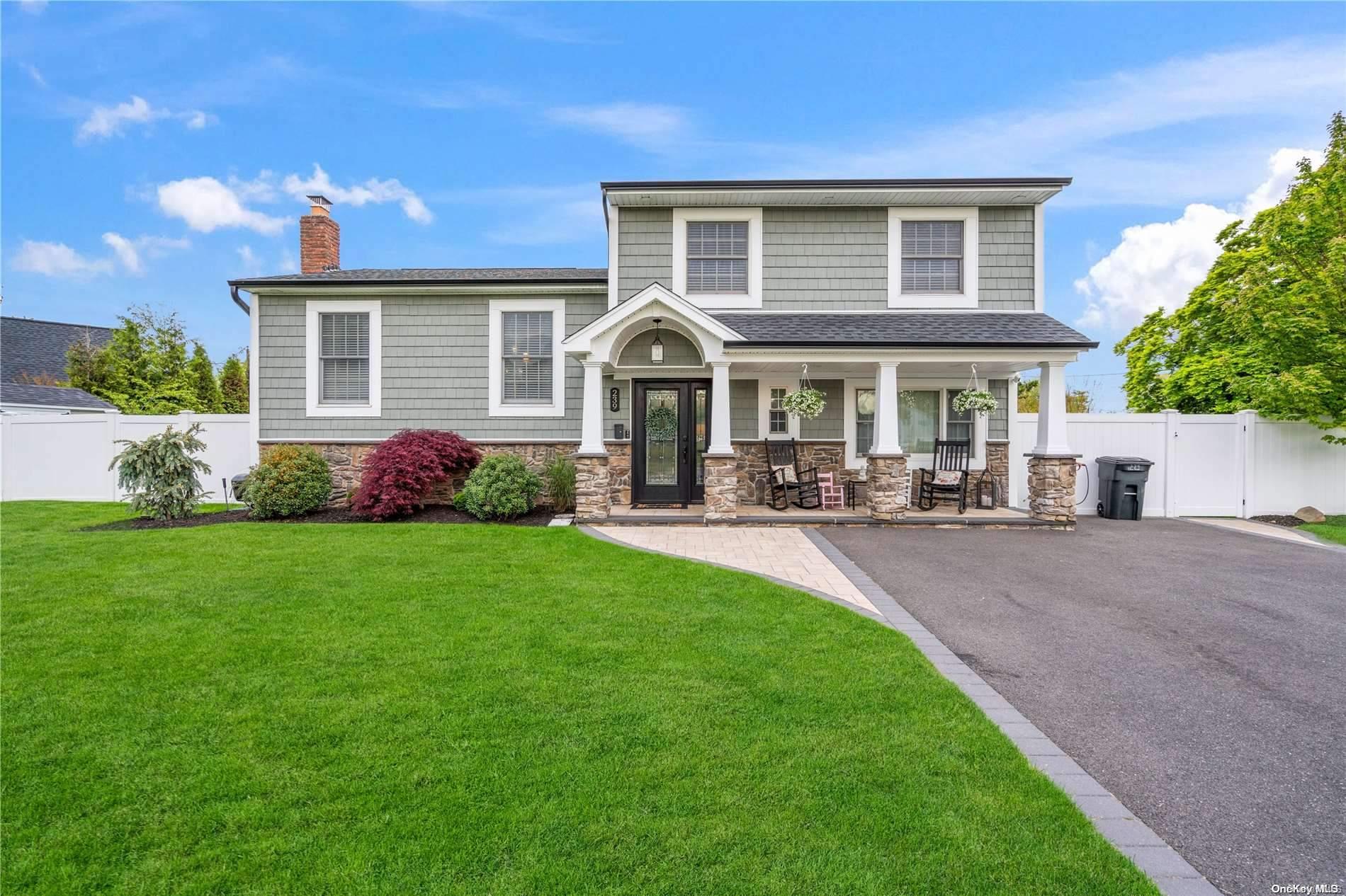 239 W Blue Point Road, Holtsville, NY 11742