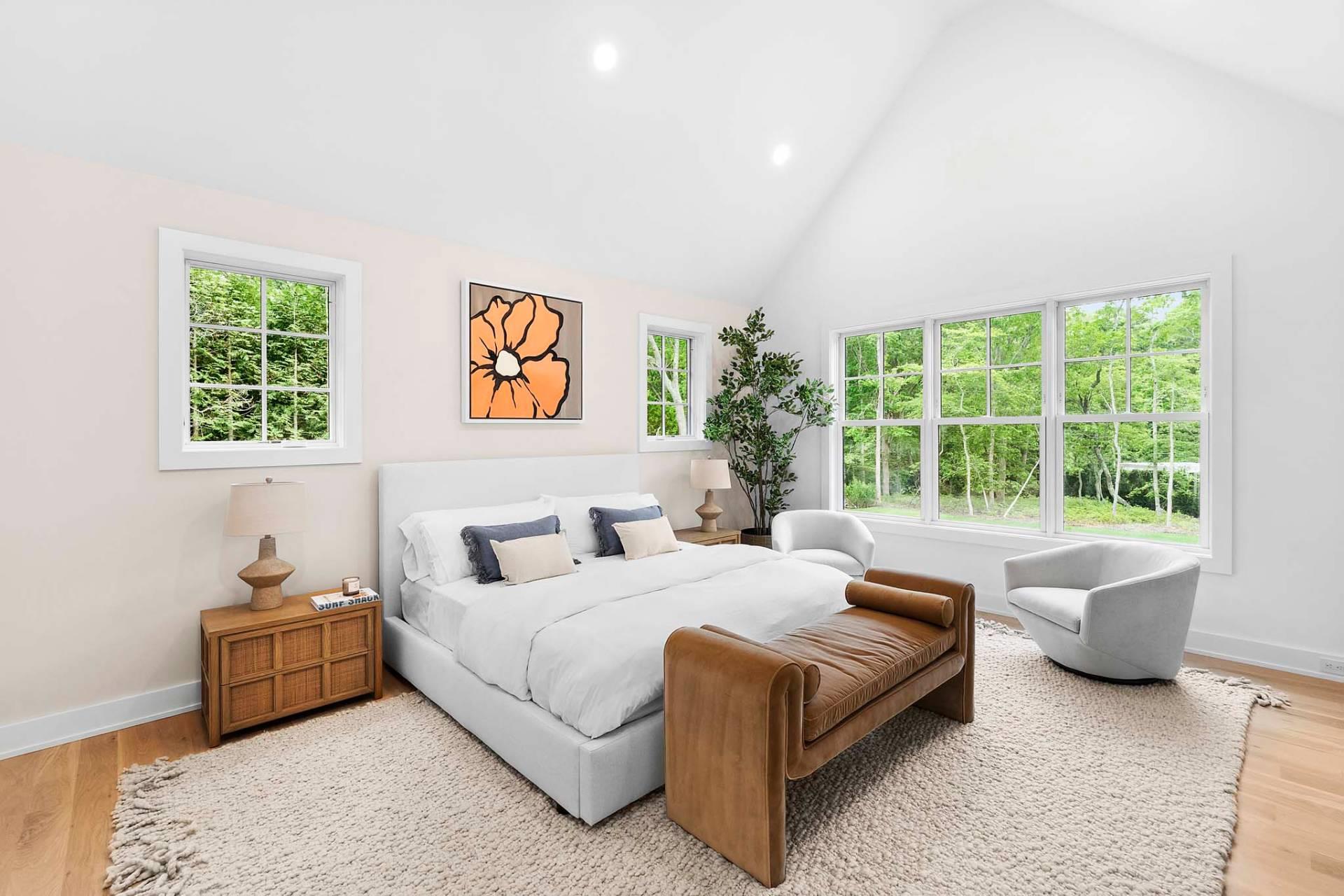 5 White Oak Lane, Southampton, NY 11968