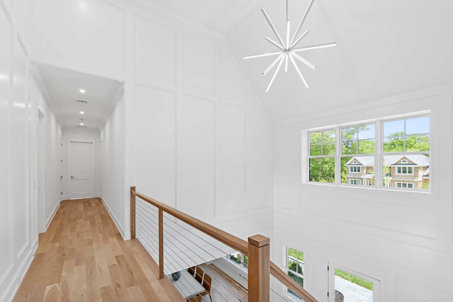 5 White Oak Lane, Southampton, NY 11968