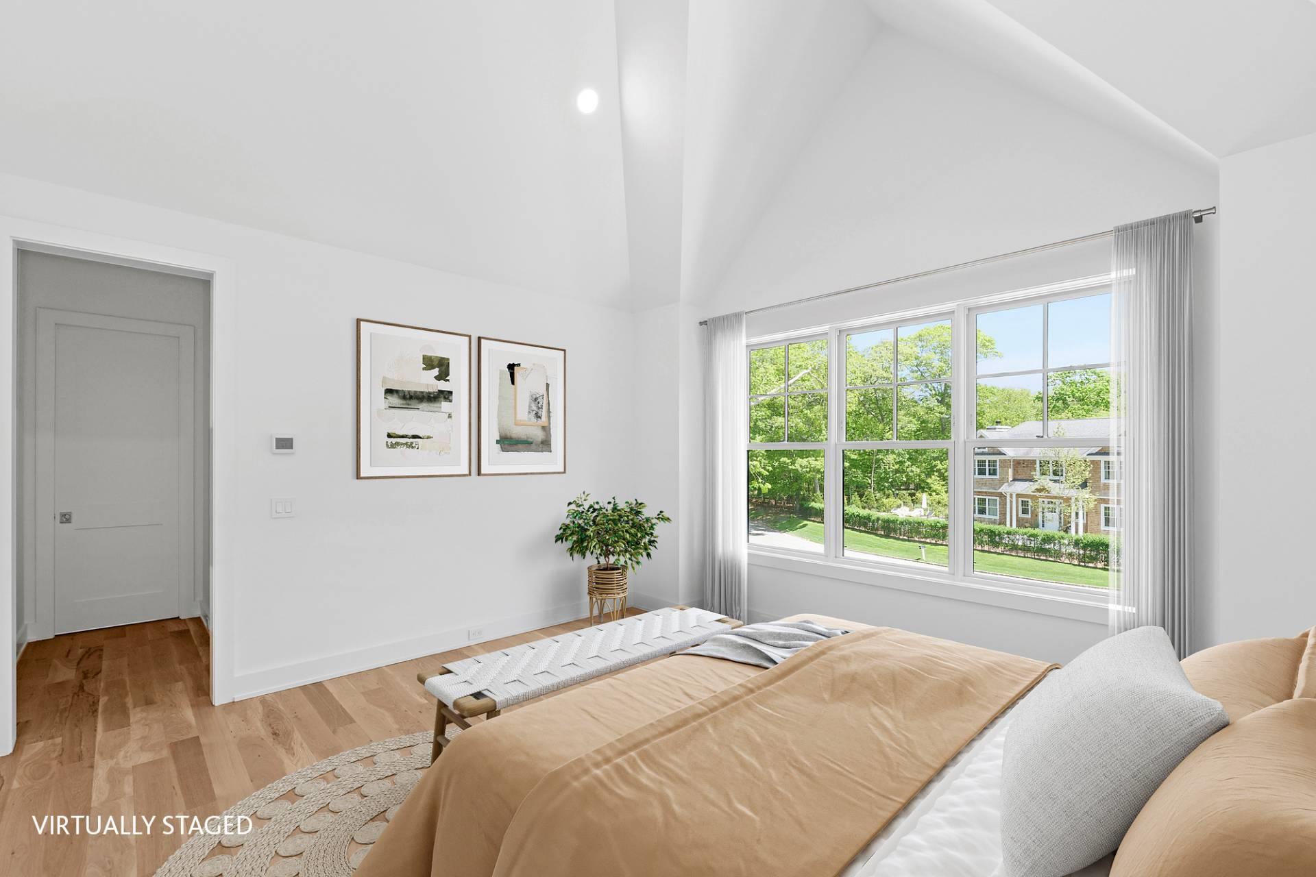 5 White Oak Lane, Southampton, NY 11968