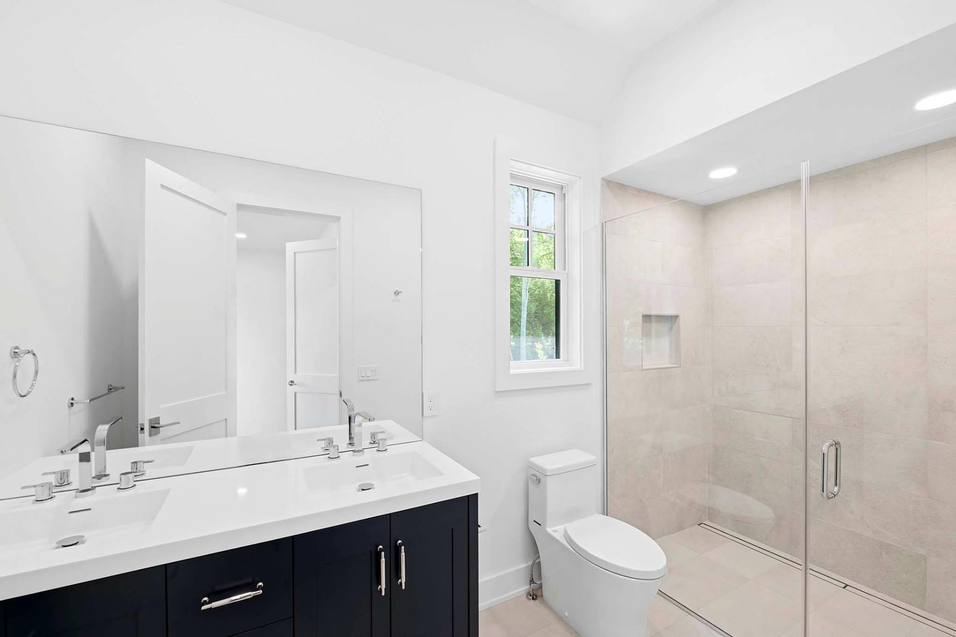 5 White Oak Lane, Southampton, NY 11968