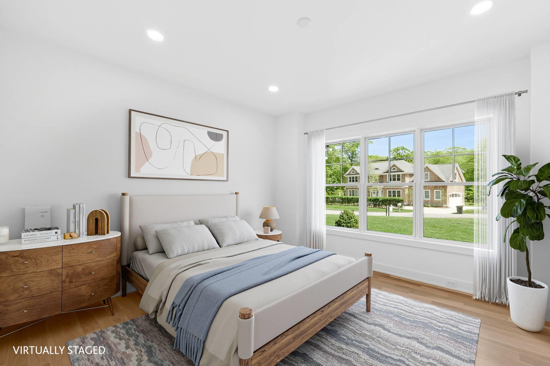 5 White Oak Lane, Southampton, NY 11968