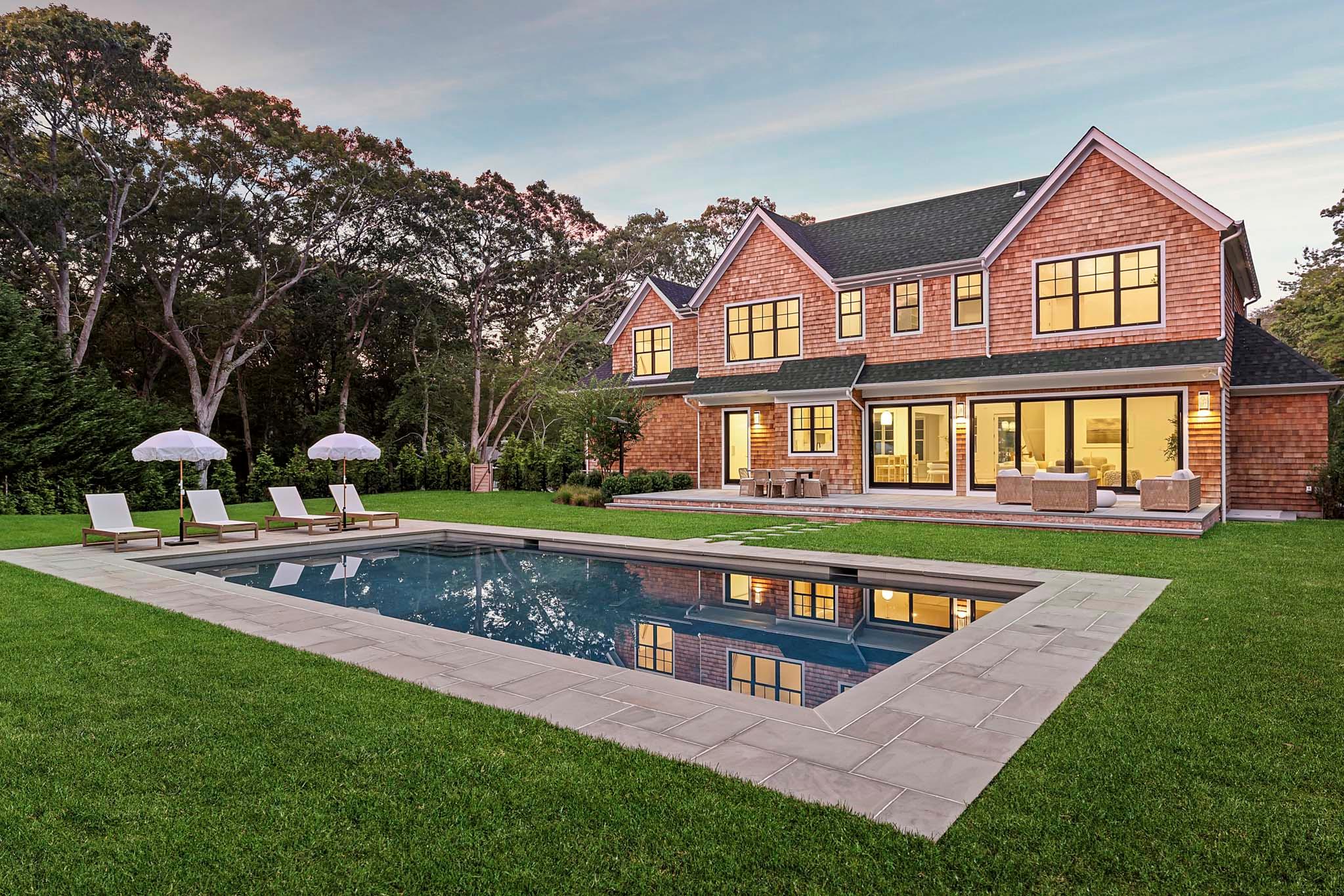 5 White Oak Lane, Southampton, NY 11968