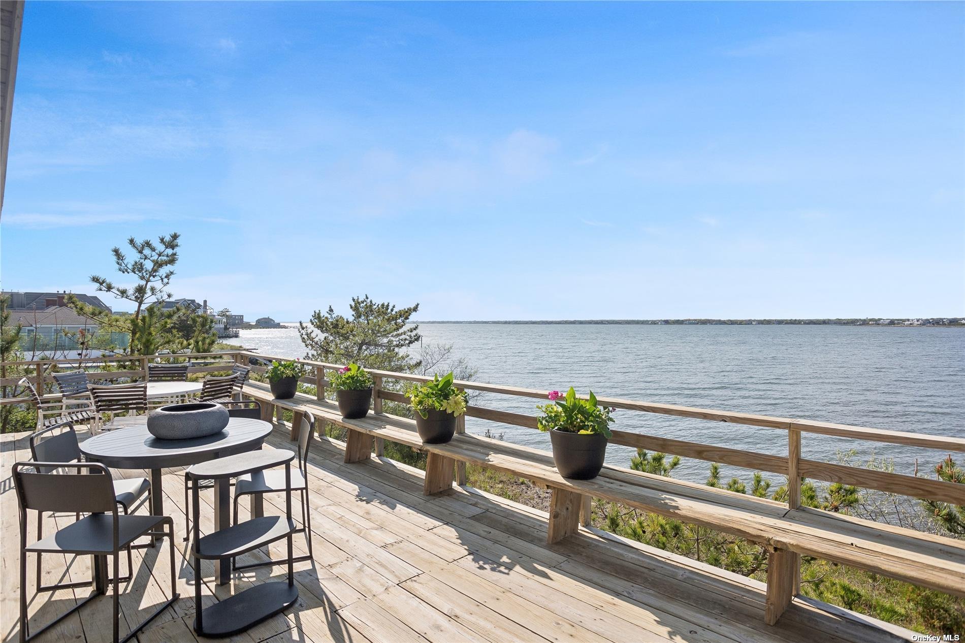 298 Dune Road, Westhampton Beach, NY 11978