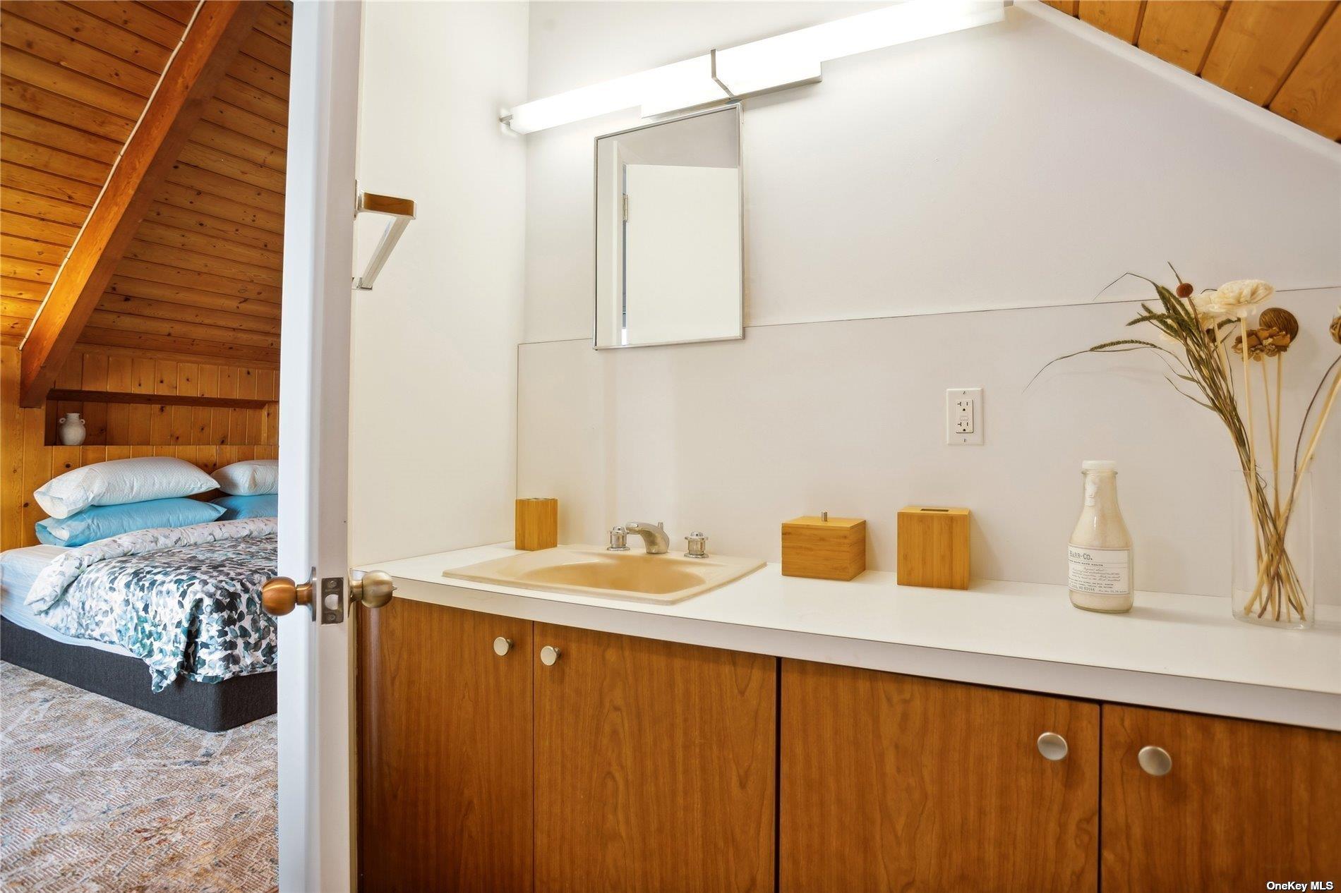 298 Dune Road, Westhampton Beach, NY 11978