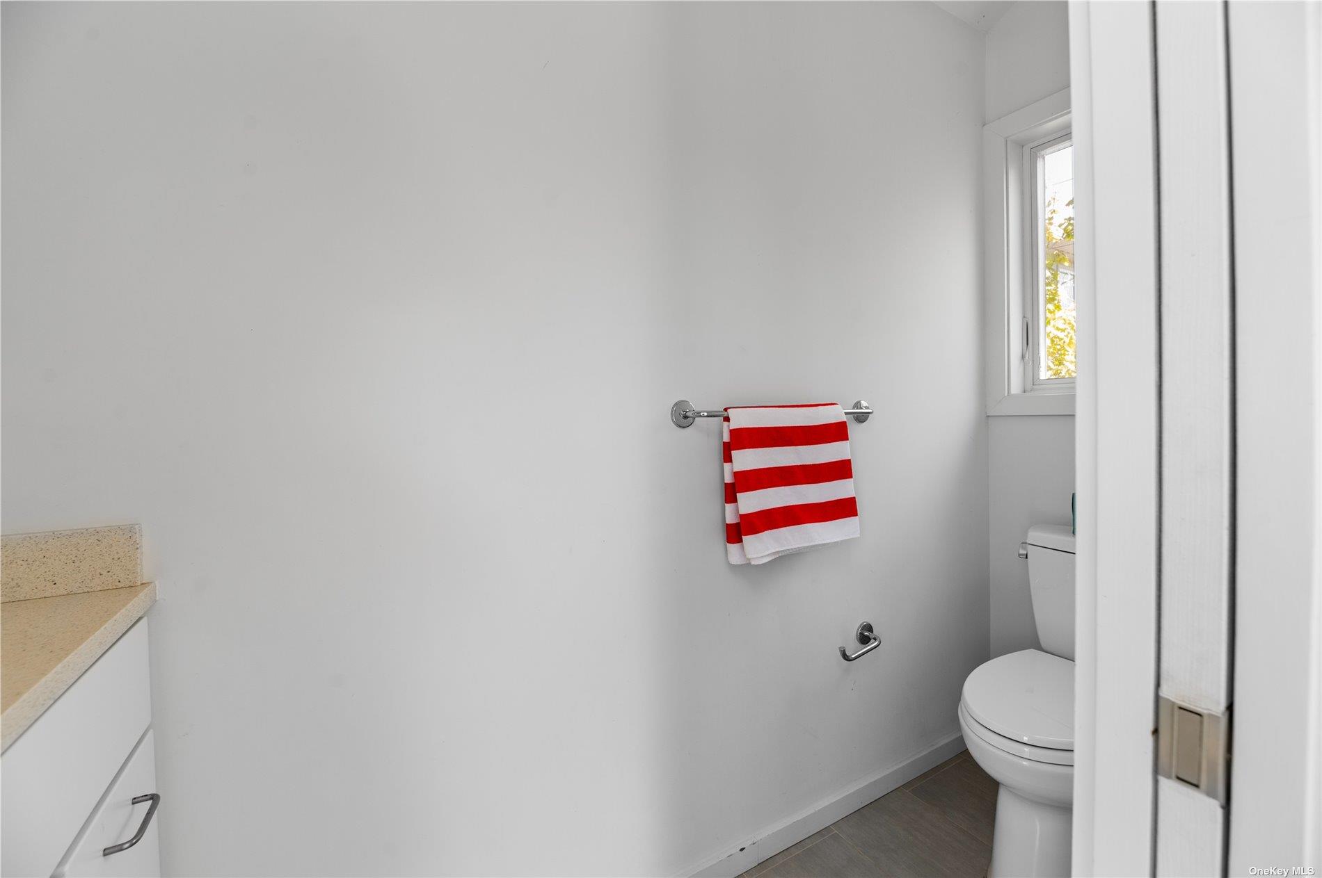 36 Beachwold Avenue, Seaview, NY 11770