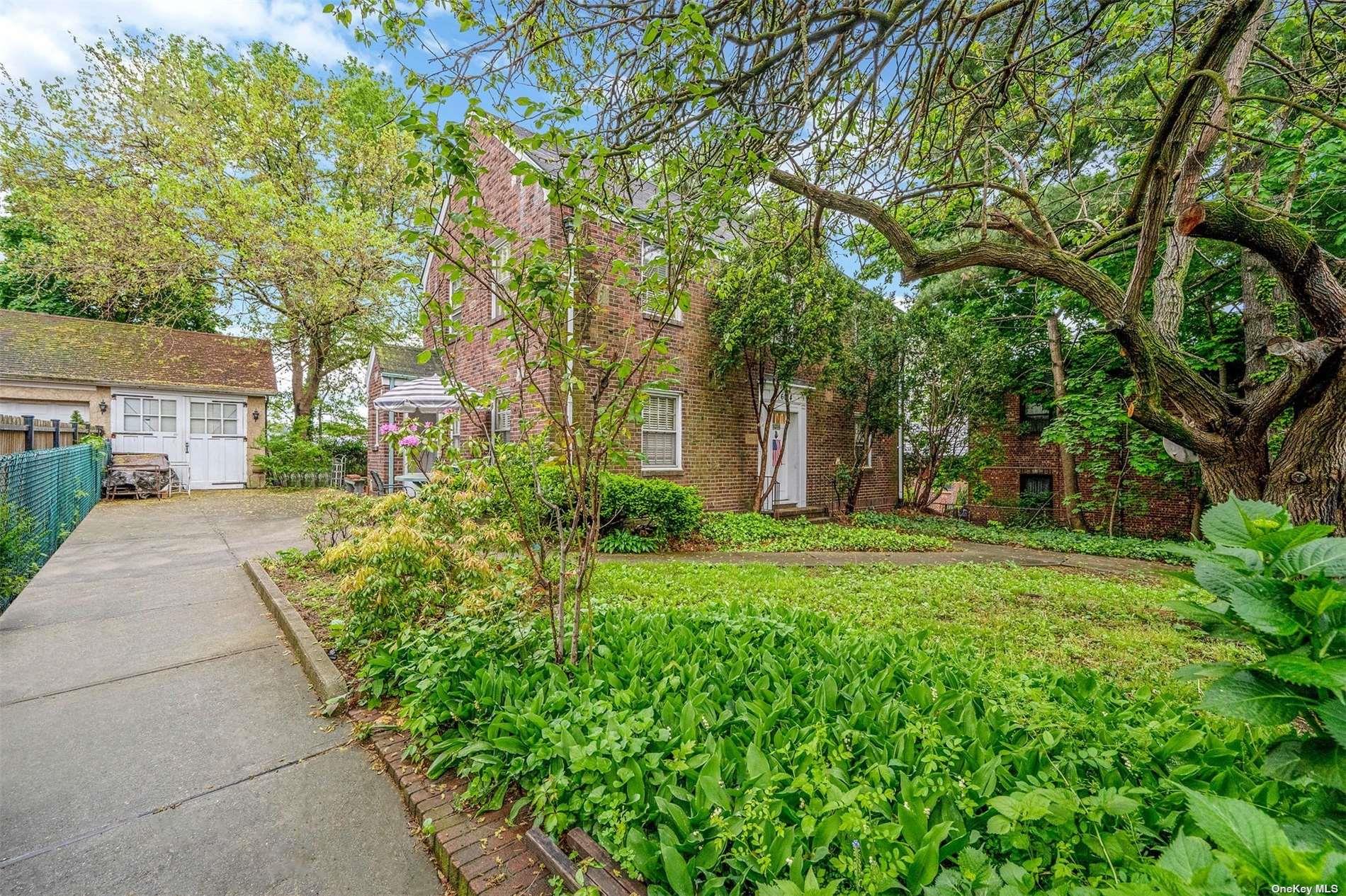 60-14 60th Avenue, Maspeth, NY 11378