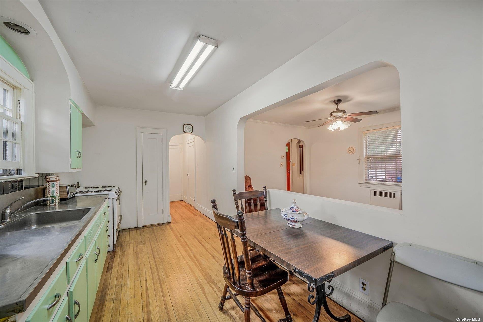 60-14 60th Avenue, Maspeth, NY 11378