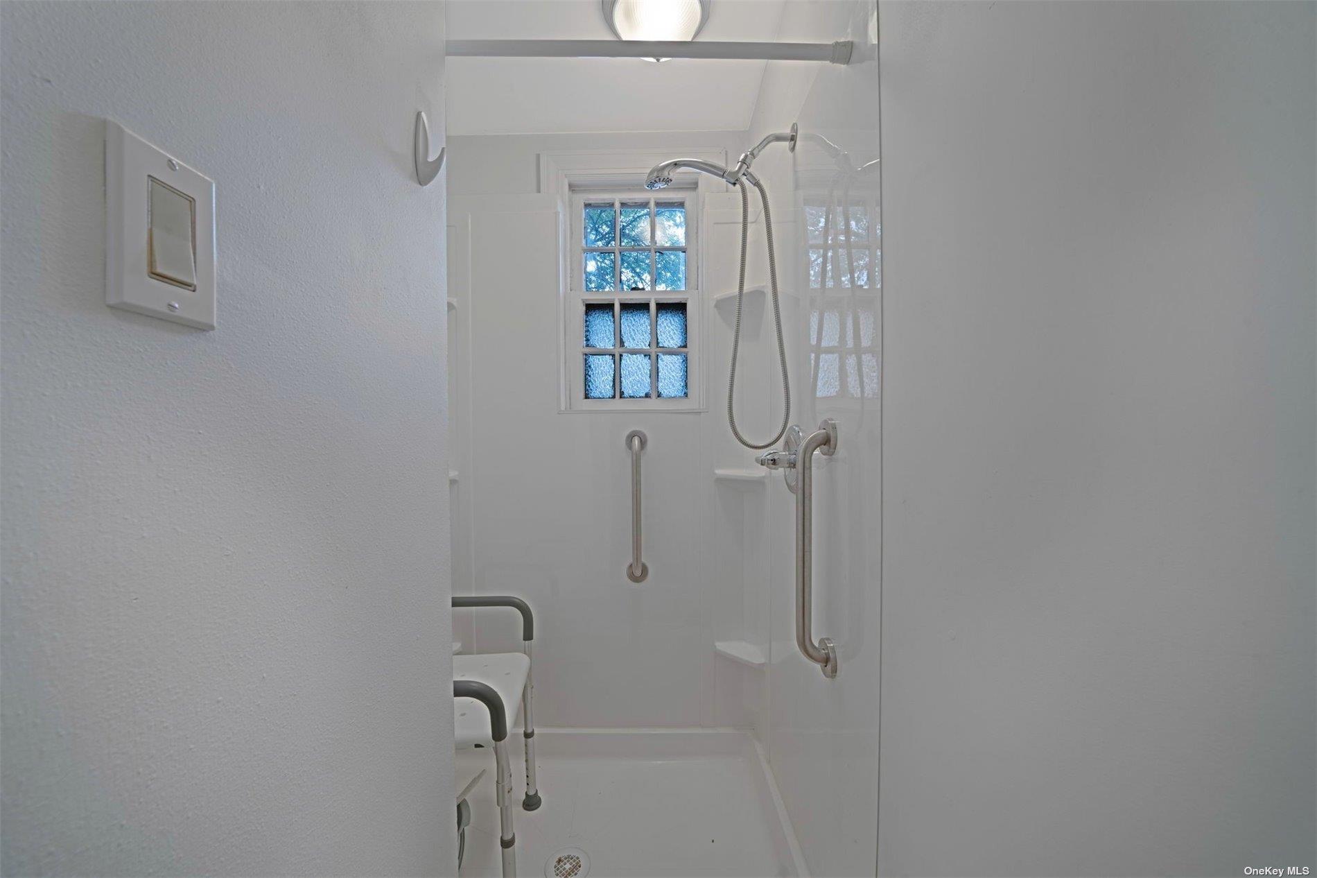 60-14 60th Avenue, Maspeth, NY 11378