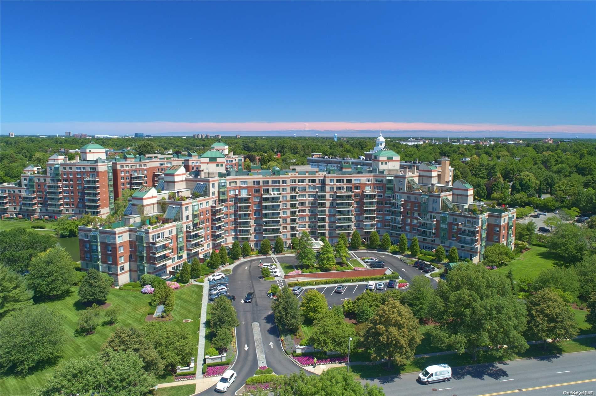 111 Cherry Valley Avenue # M34, Garden City, NY 11530