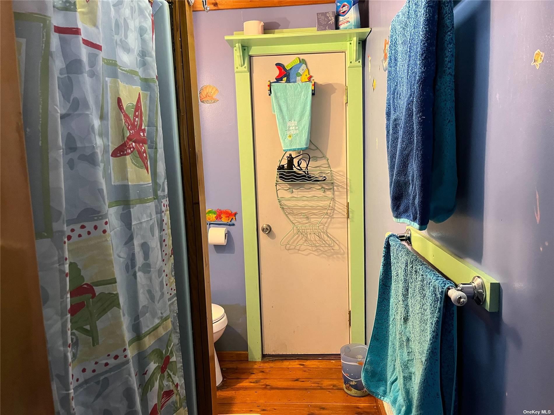 4 Surfview Walk, Seaview, NY 11770