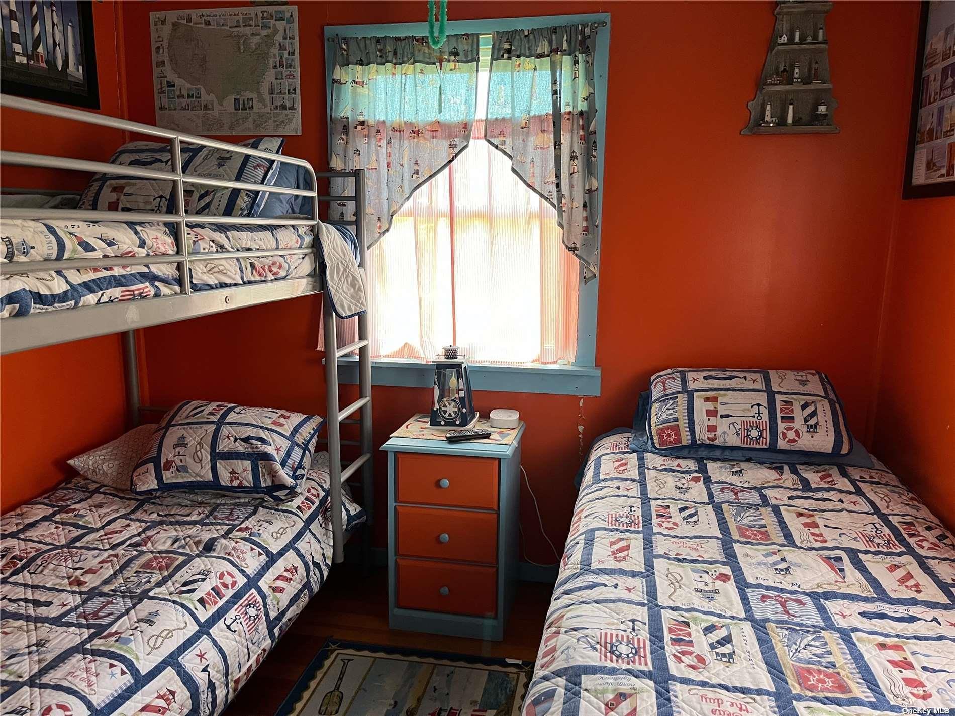 4 Surfview Walk, Seaview, NY 11770