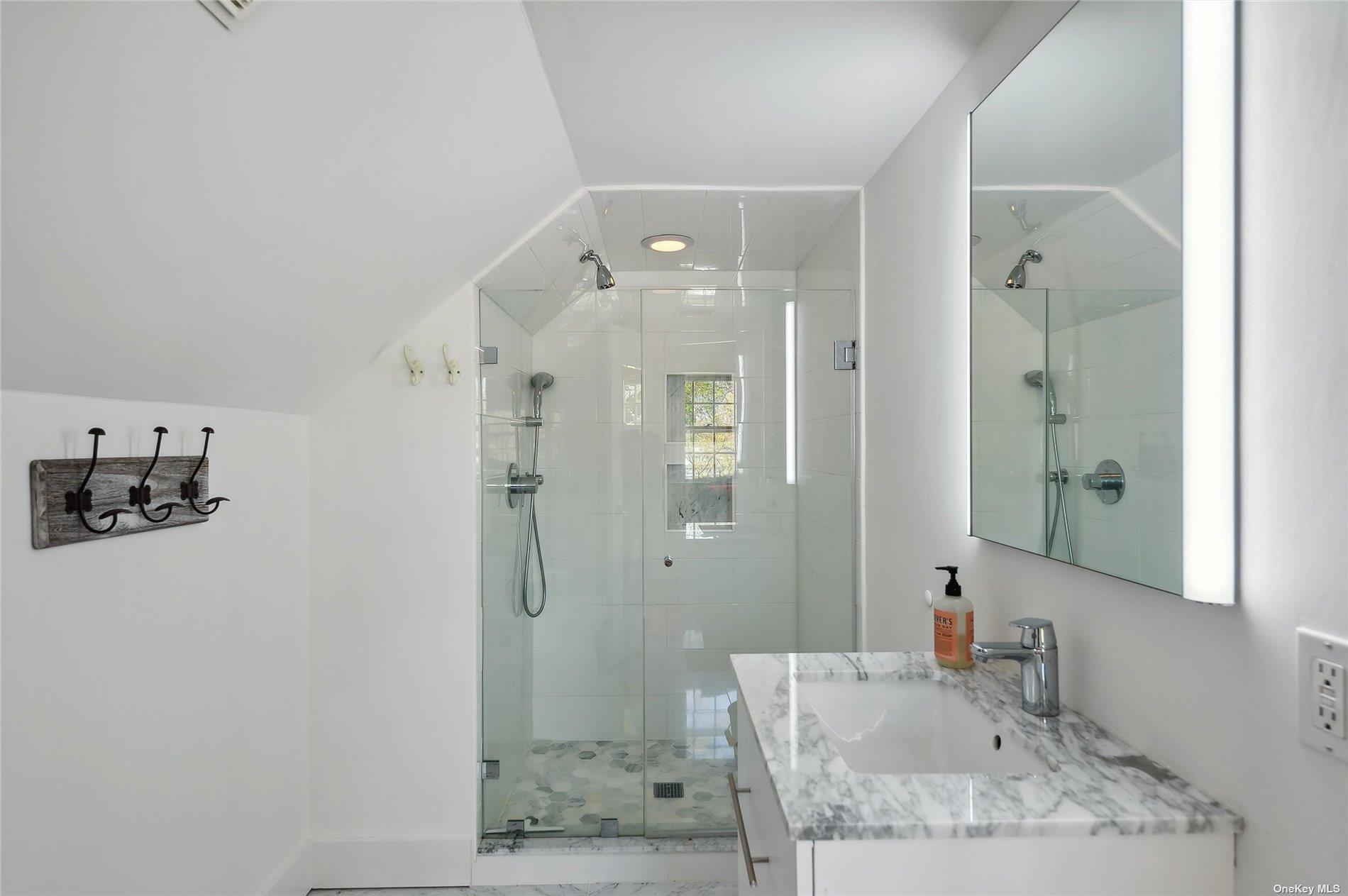 1800 Westphalia Road, Mattituck, NY 11952