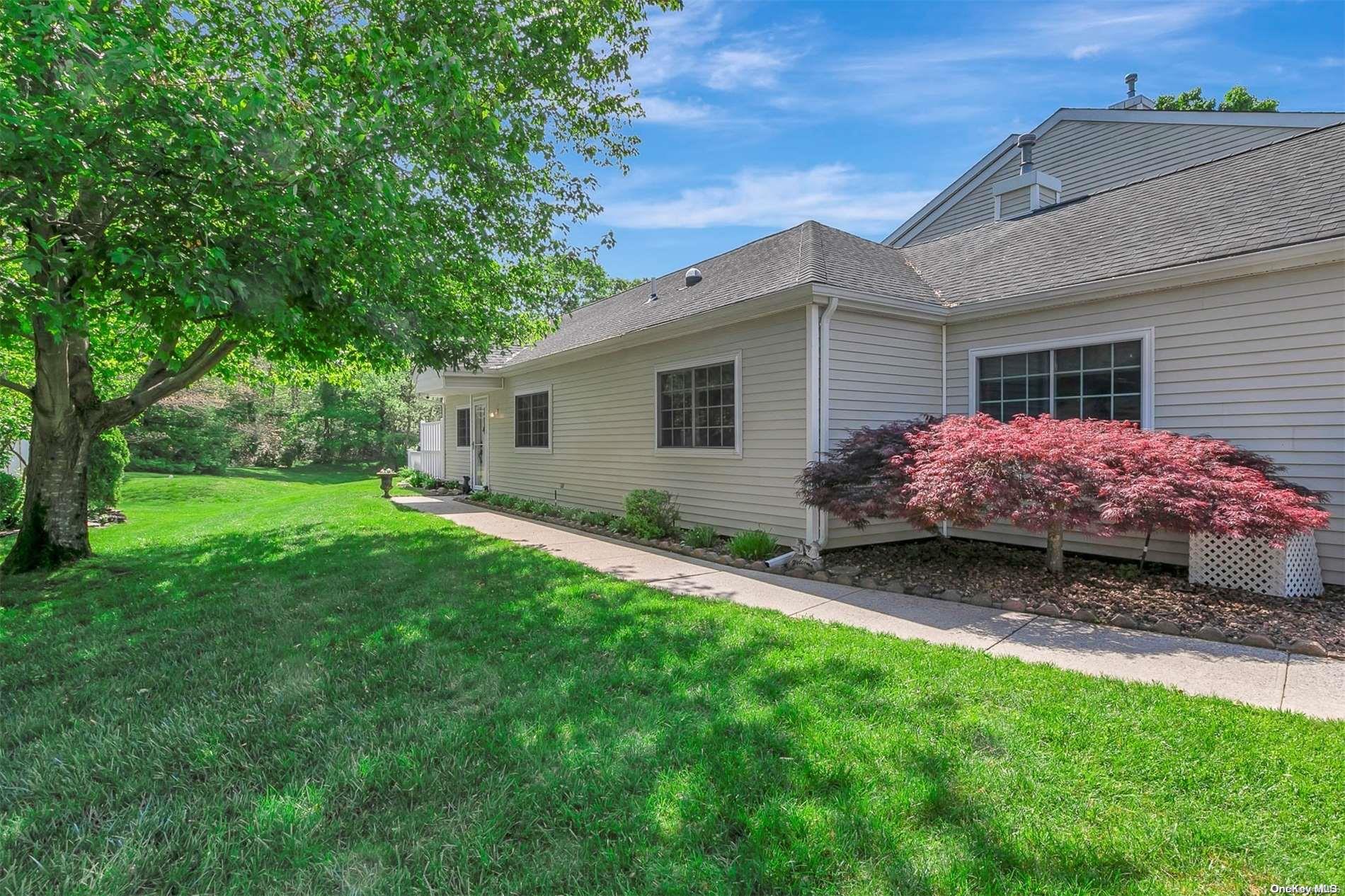 241 Barn Swallow Court # 241, Manorville, NY 11949