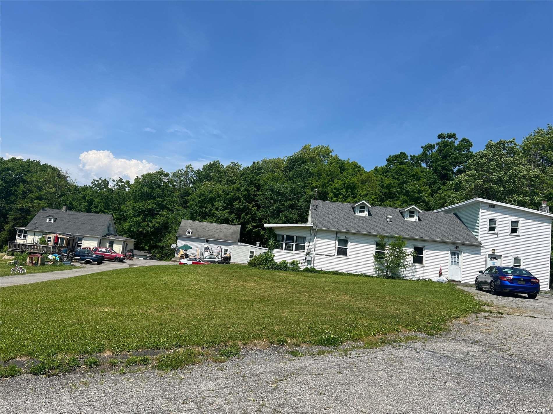 2726 28 30 Route 208, Walden, NY 12586