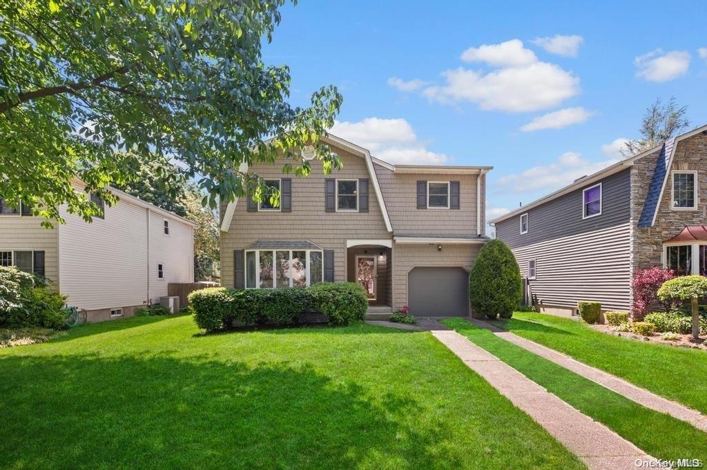 9 Claudine Court, East Northport, NY 11731