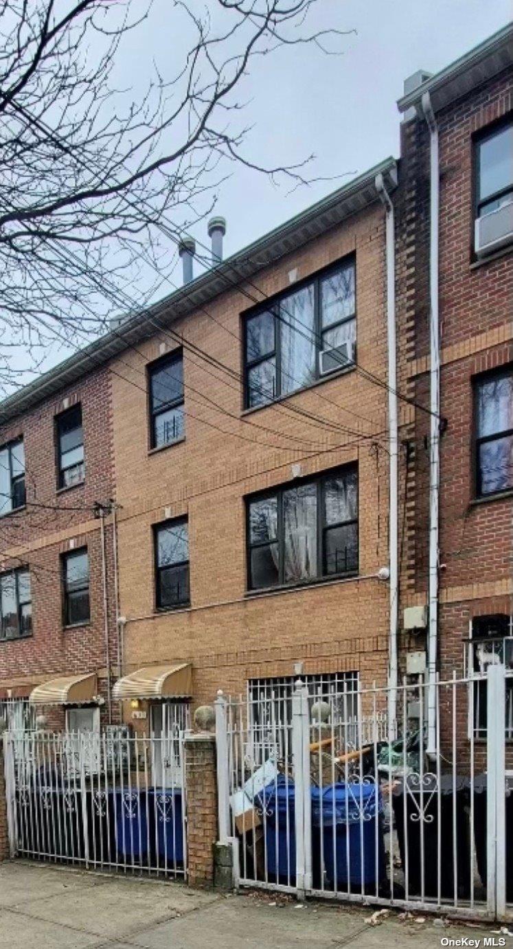 633 Barretto Street, Bronx, NY 10474