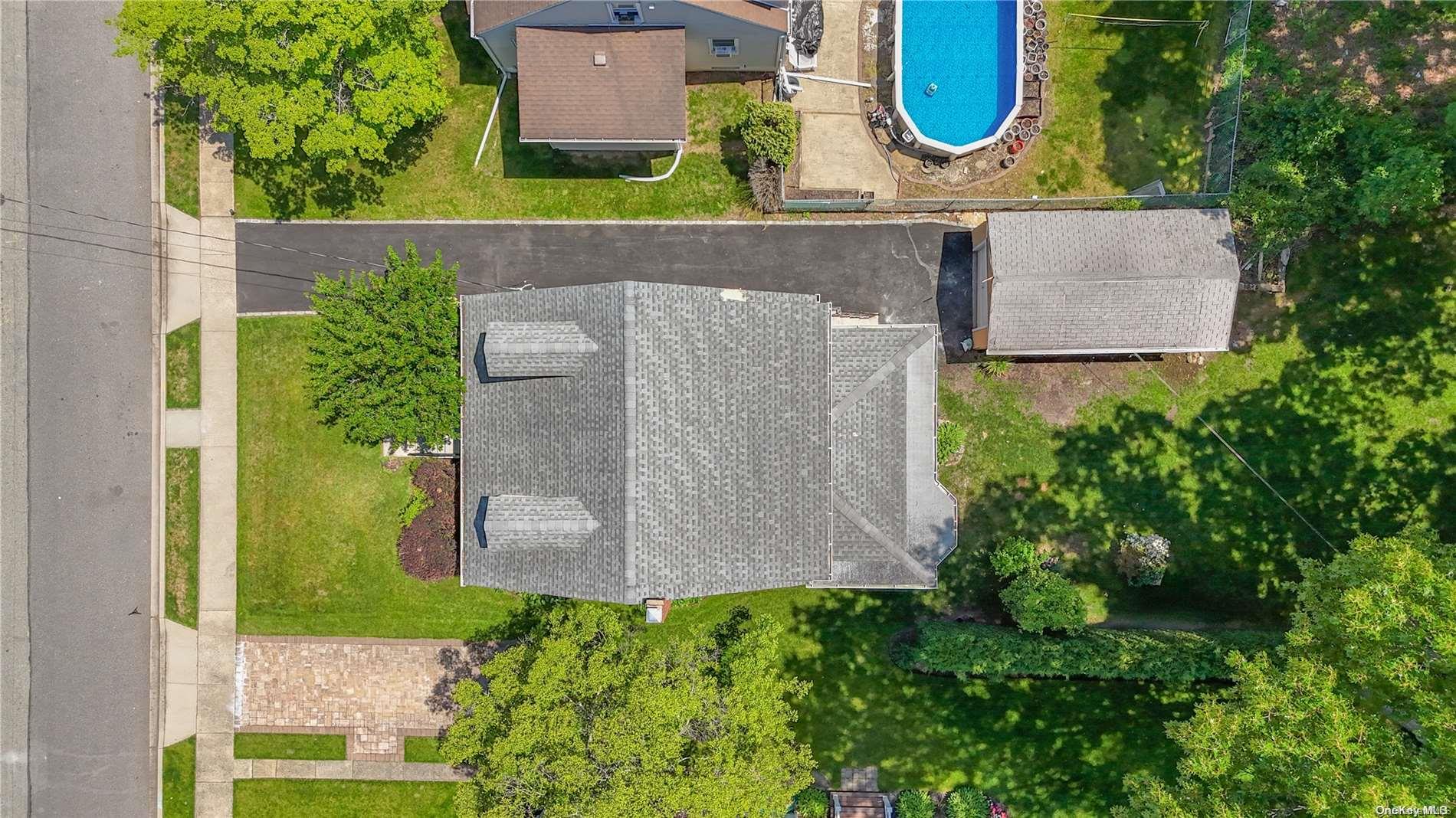 324 W Jamaica Avenue, Valley Stream, NY 11580