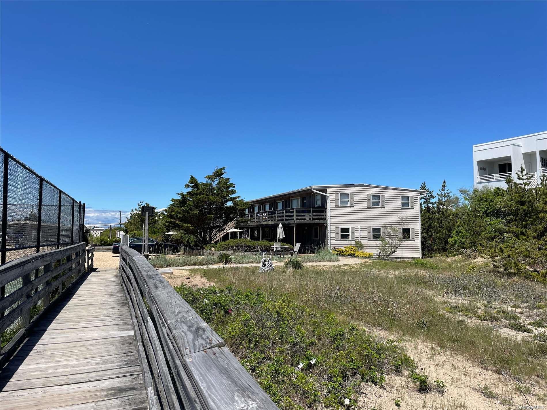 2136 Montauk Highway # 107, Amagansett, NY 11930
