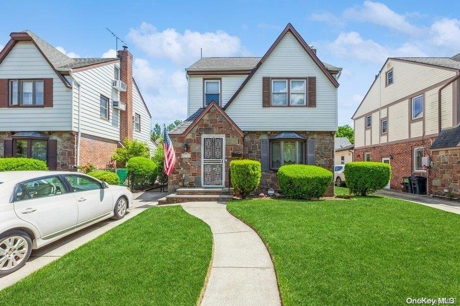 87-21 251st Street, Bellerose, NY 11426