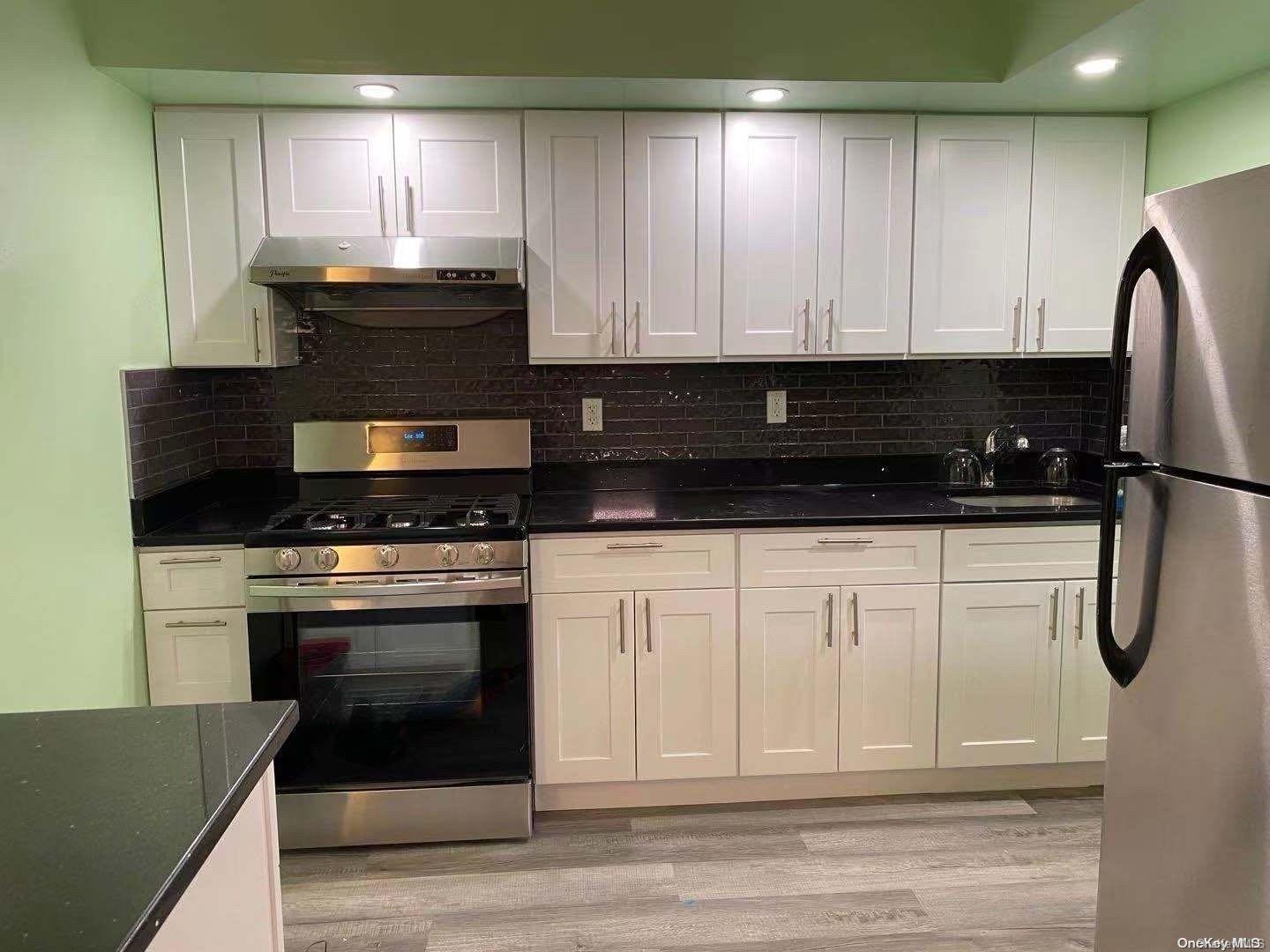 143-45 Barclay Avenue # B5, Flushing, NY 11355