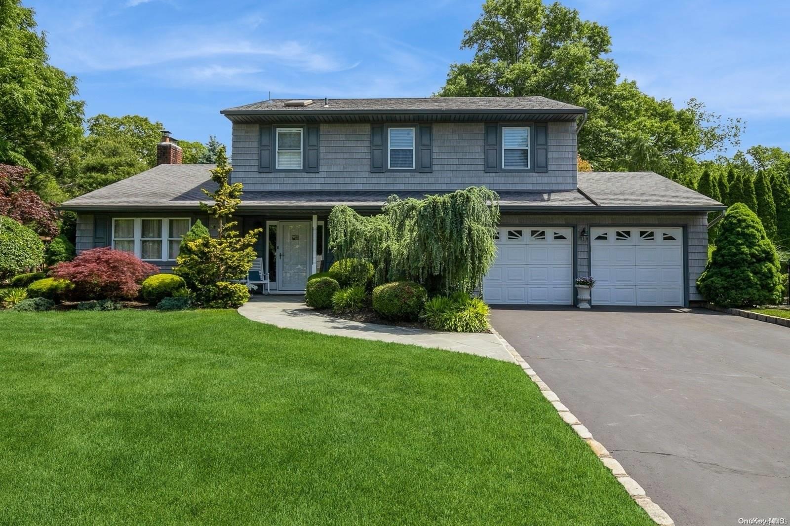 2 Toga, East Northport, NY 11731