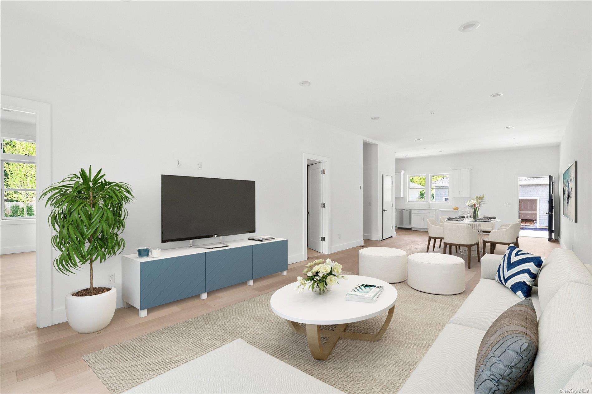 21 Montauk Hwy #8 # 8, Westhampton, NY 11977