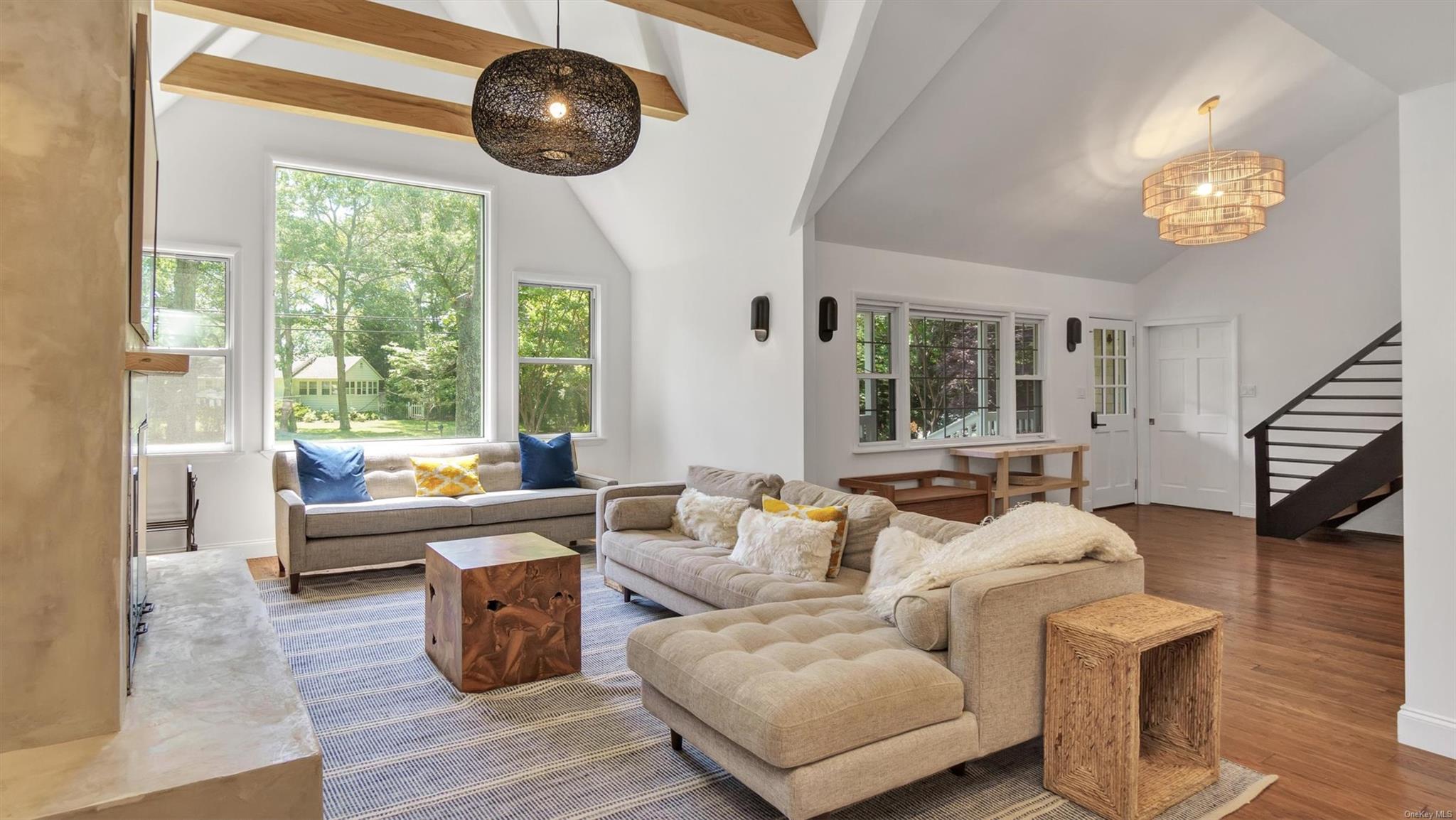 18 Bay View Road, Southampton, NY 11968