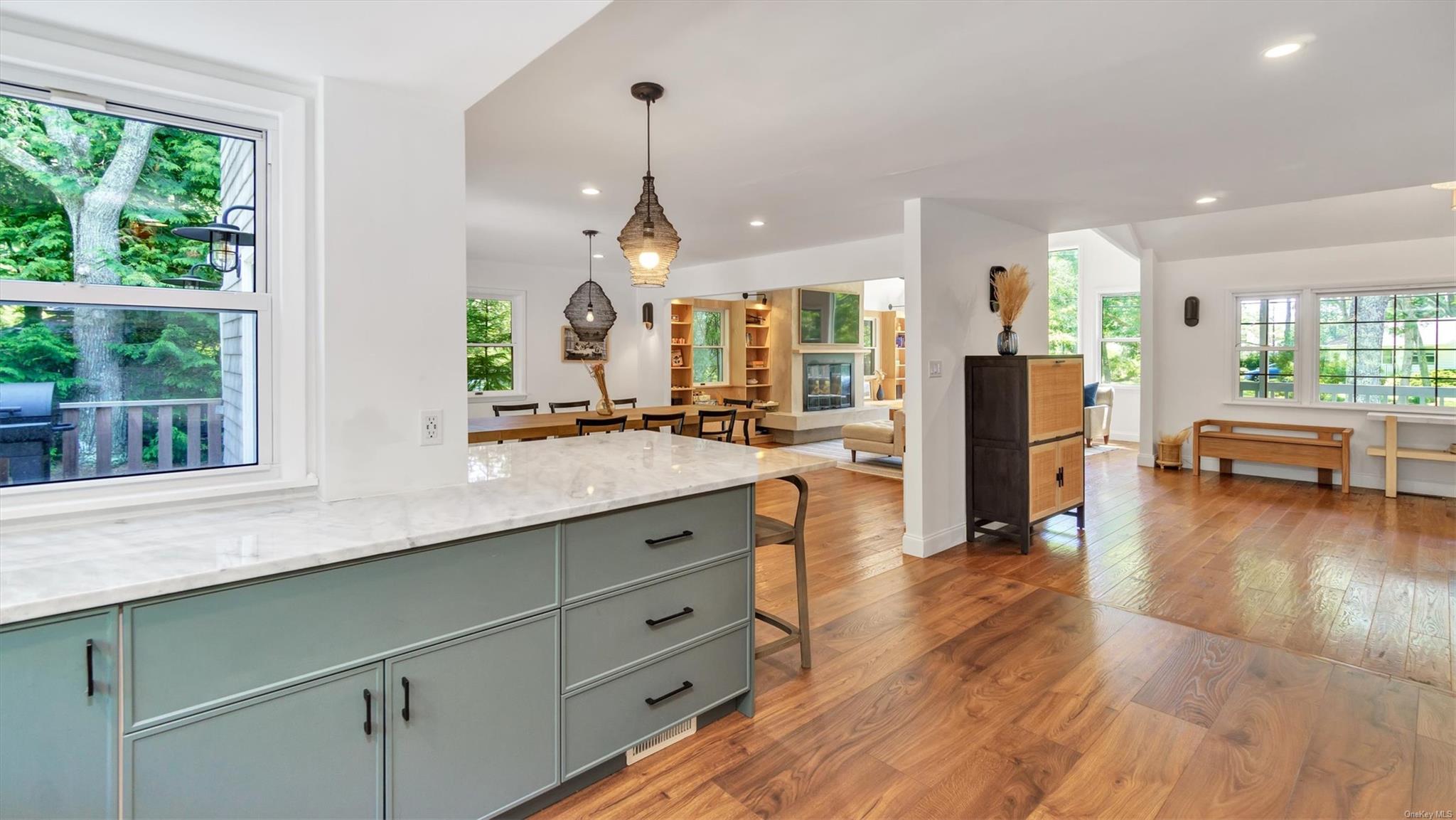 18 Bay View Road, Southampton, NY 11968