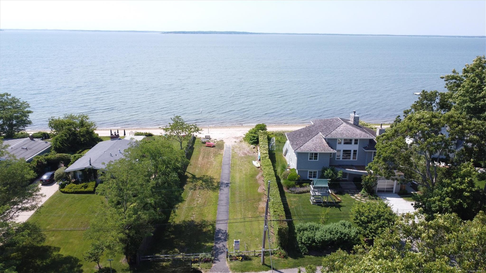 18 Bay View Road, Southampton, NY 11968