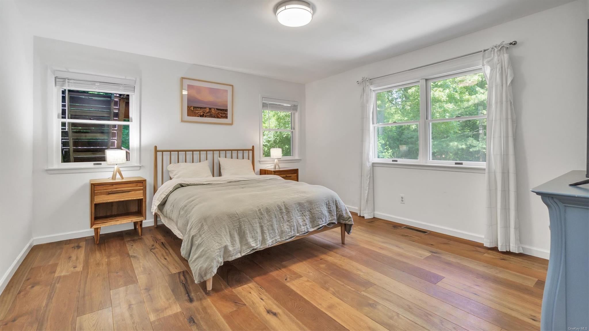 18 Bay View Road, Southampton, NY 11968