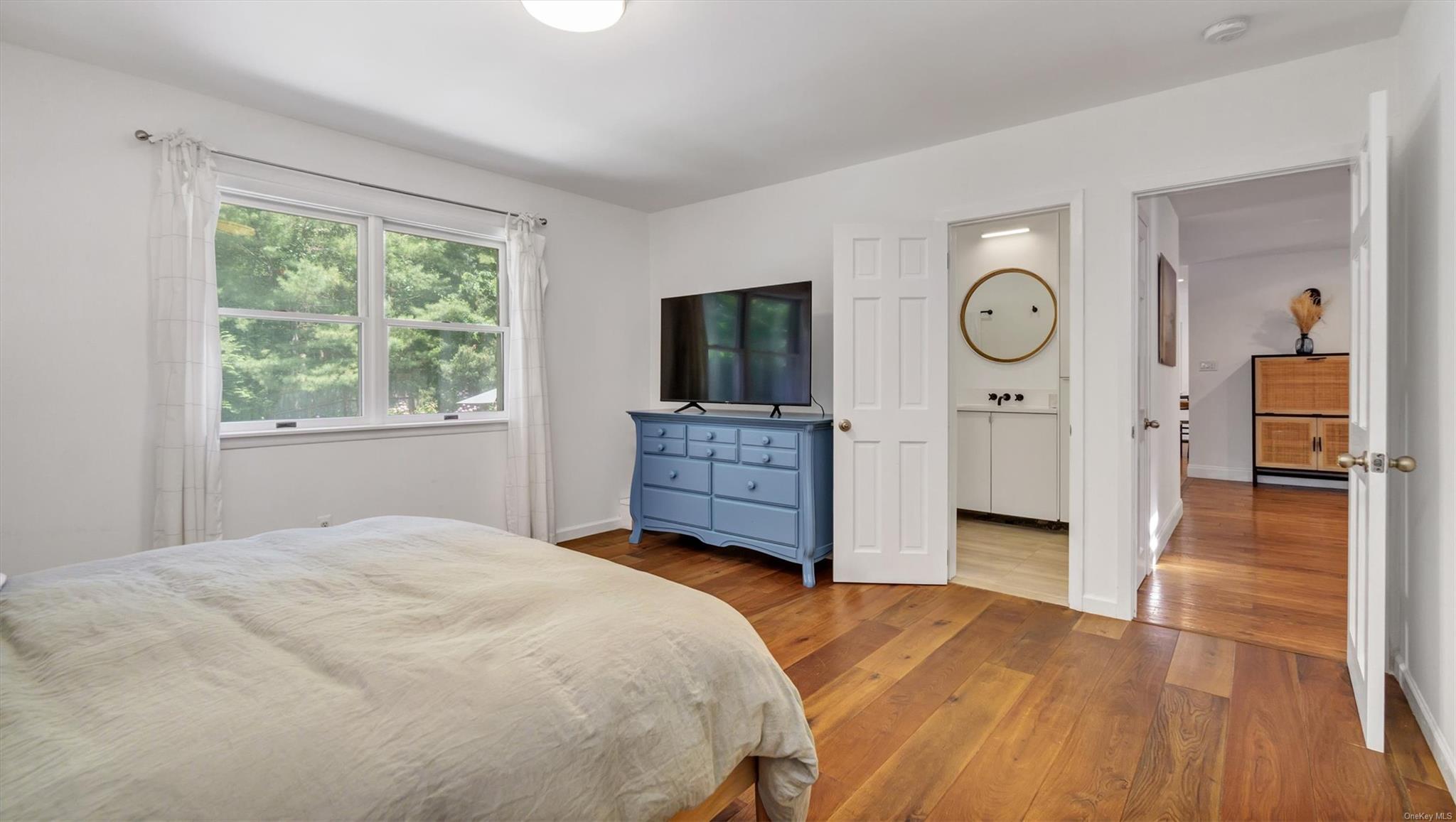 18 Bay View Road, Southampton, NY 11968