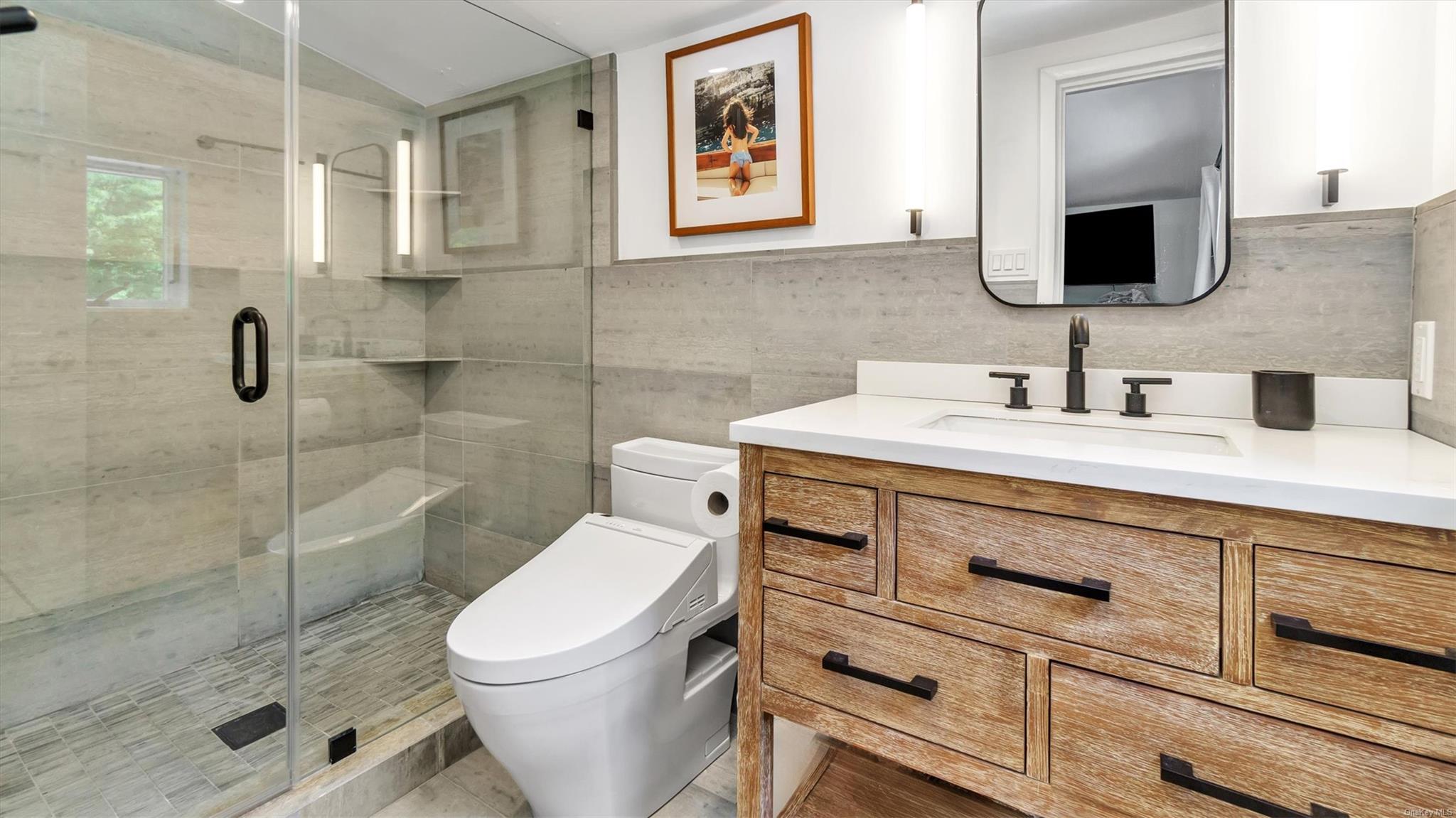 18 Bay View Road, Southampton, NY 11968