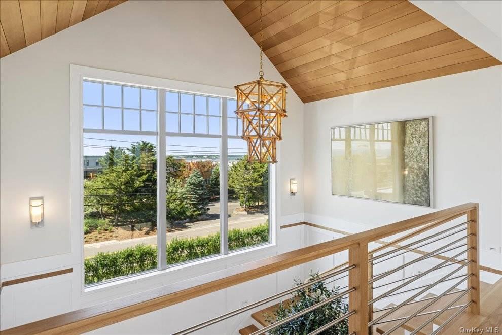 451 Dune Road, Westhampton Beach, NY 11978