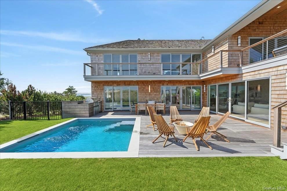 451 Dune Road, Westhampton Beach, NY 11978