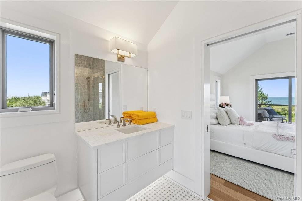 451 Dune Road, Westhampton Beach, NY 11978