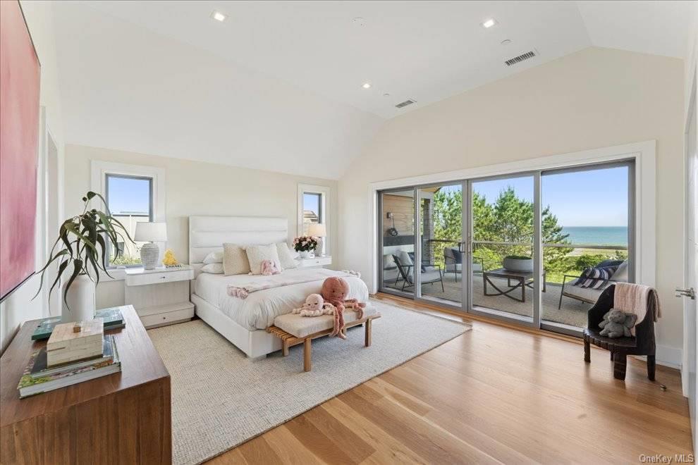 451 Dune Road, Westhampton Beach, NY 11978