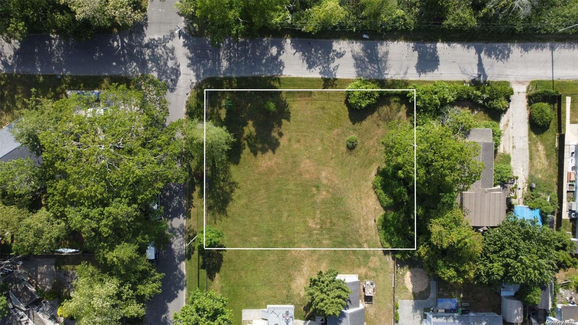 105 Maywood Road, Mastic Beach, NY 11951