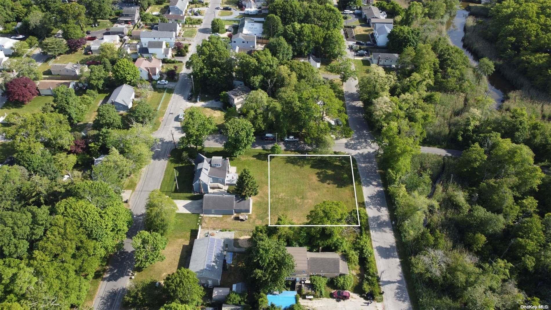 105 Maywood Road, Mastic Beach, NY 11951