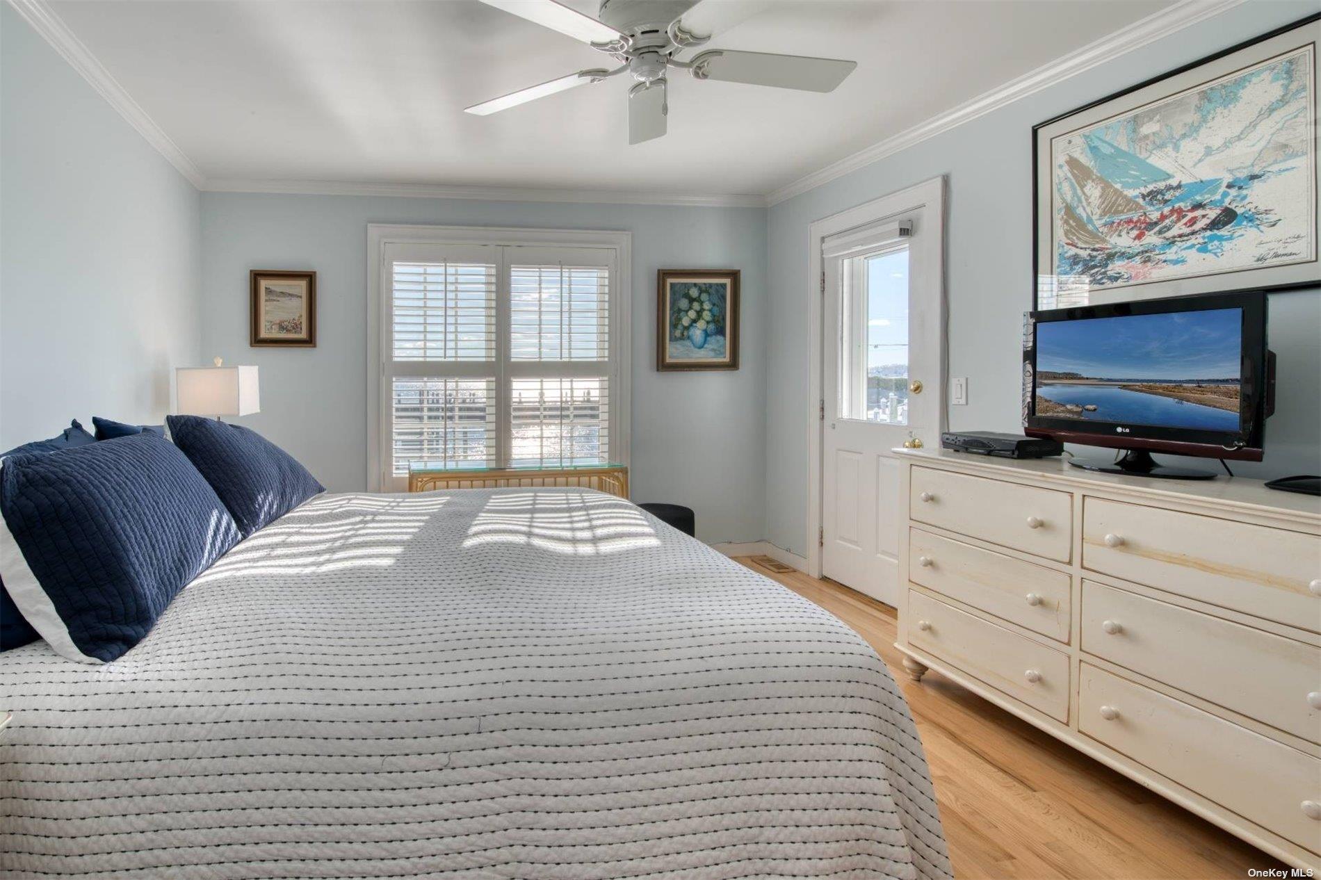 8 Oyster Point, Greenport, NY 11944