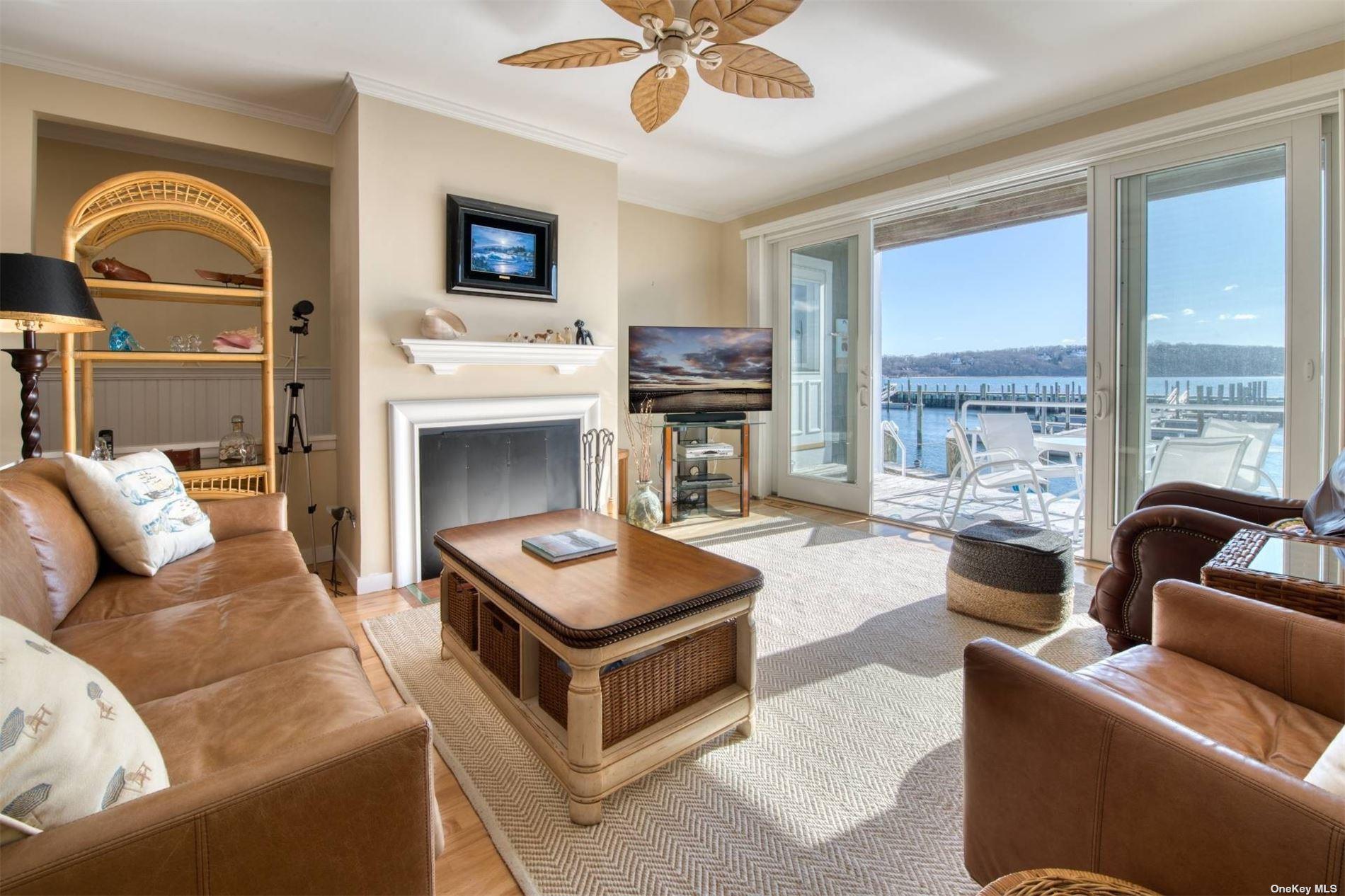 8 Oyster Point, Greenport, NY 11944