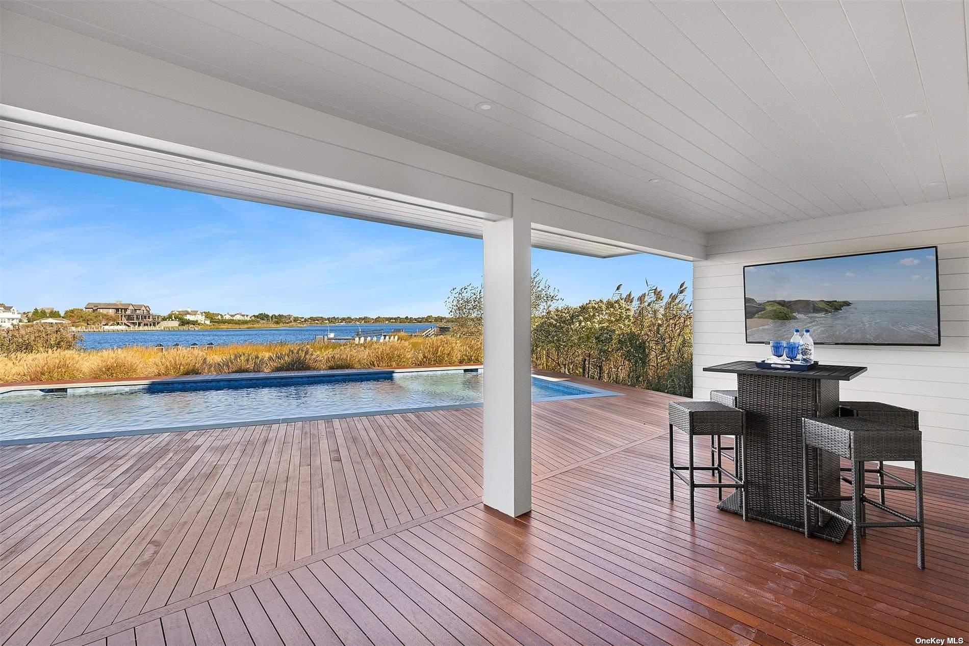 218 Dune Road, Westhampton Beach, NY 11978