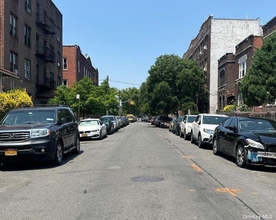 211 E 96th Street # 4, Brooklyn, NY 11212