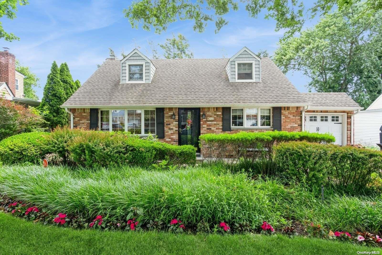 258 Elton Road, Garden City, NY 11530