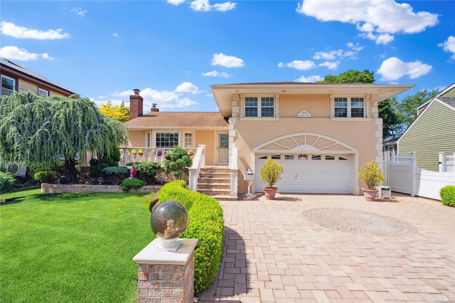 3855 Lincoln Street, Seaford, NY 11783